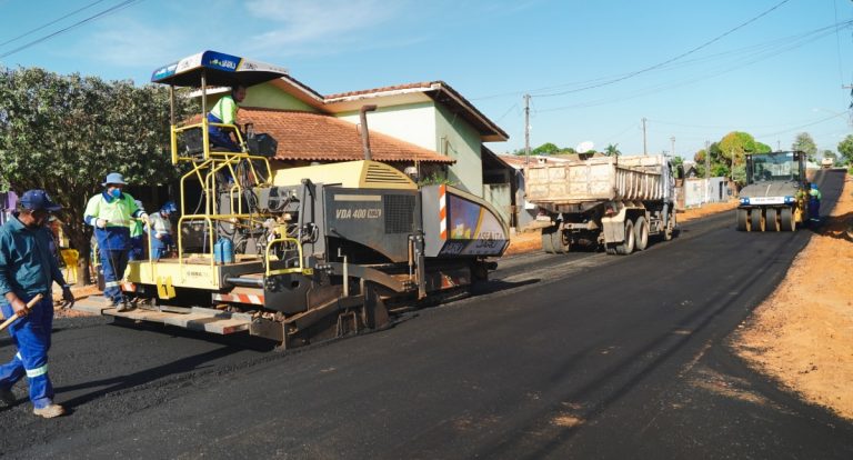Prefeitura de Jaru conclui pavimentação asfáltica da rua Cândido Portinari, no Setor 07 - News Rondônia