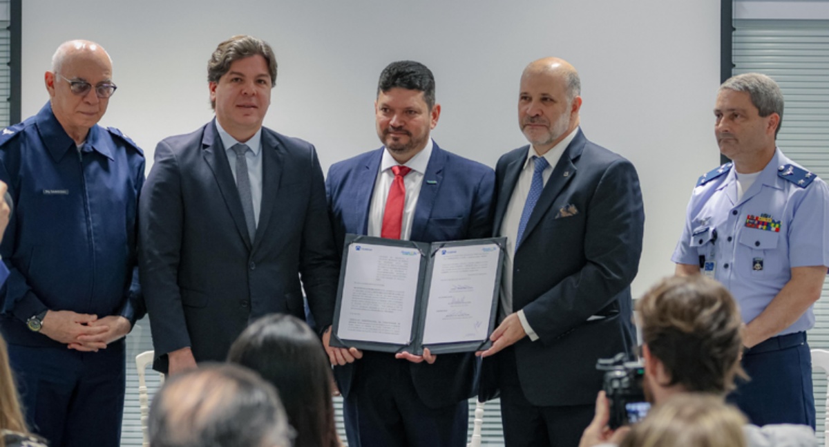 Nova etapa do programa Escolas Conectadas vai levar internet via satélite para 4,1 mil escolas públicas