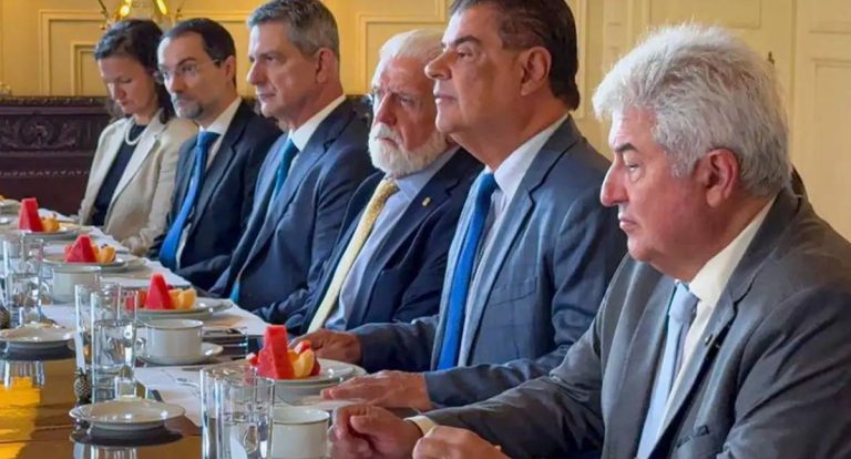 Comitiva de Senadores abre diálogo com autoridades dos EUA sobre "Tarifaço"