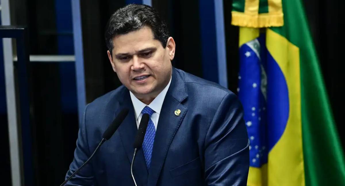 Congresso não admite ingerência em poderes do Brasil, diz Davi Alcolumbre