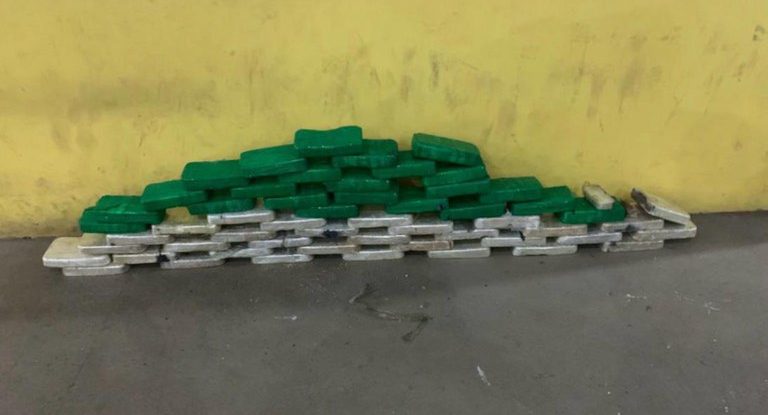 PRF apreende quase 60kg de cocaína em Ji-Paraná