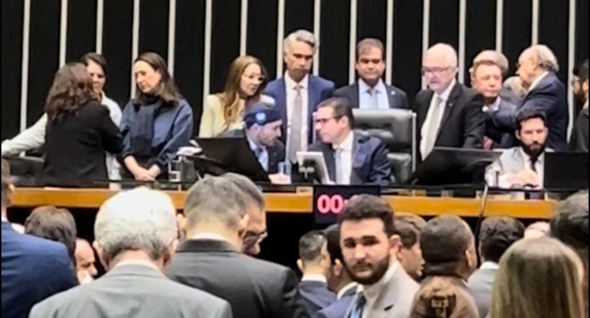 Dr. Fernando Máximo volta a cobrar criação da Comissão da PEC 47/2023