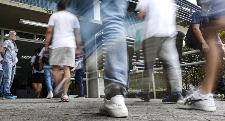 Enade 2025: concluintes devem preencher questionário do estudante