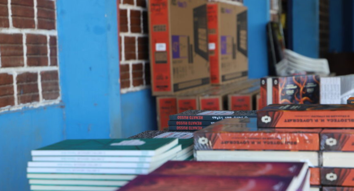 Governo de RO é reconhecido por incentivo à leitura no sistema prisional e recebe doação de livros e TVs