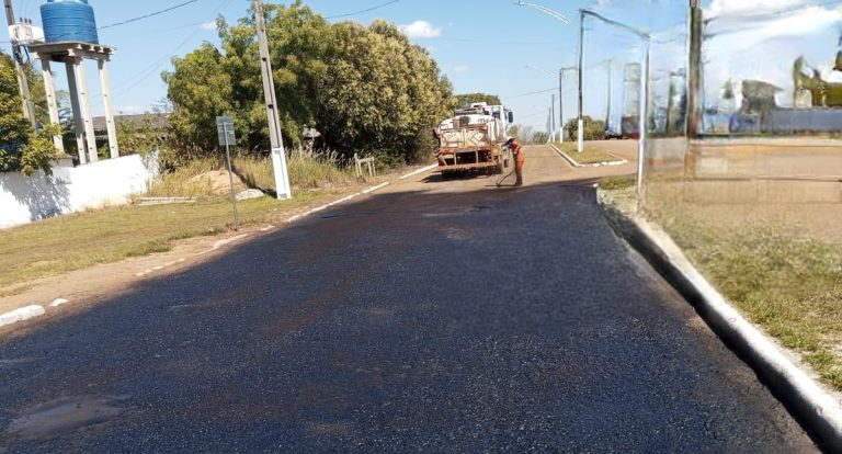 Governo de Rondônia recupera trecho da RO-499 em Alto Guarajus, distrito de Corumbiara