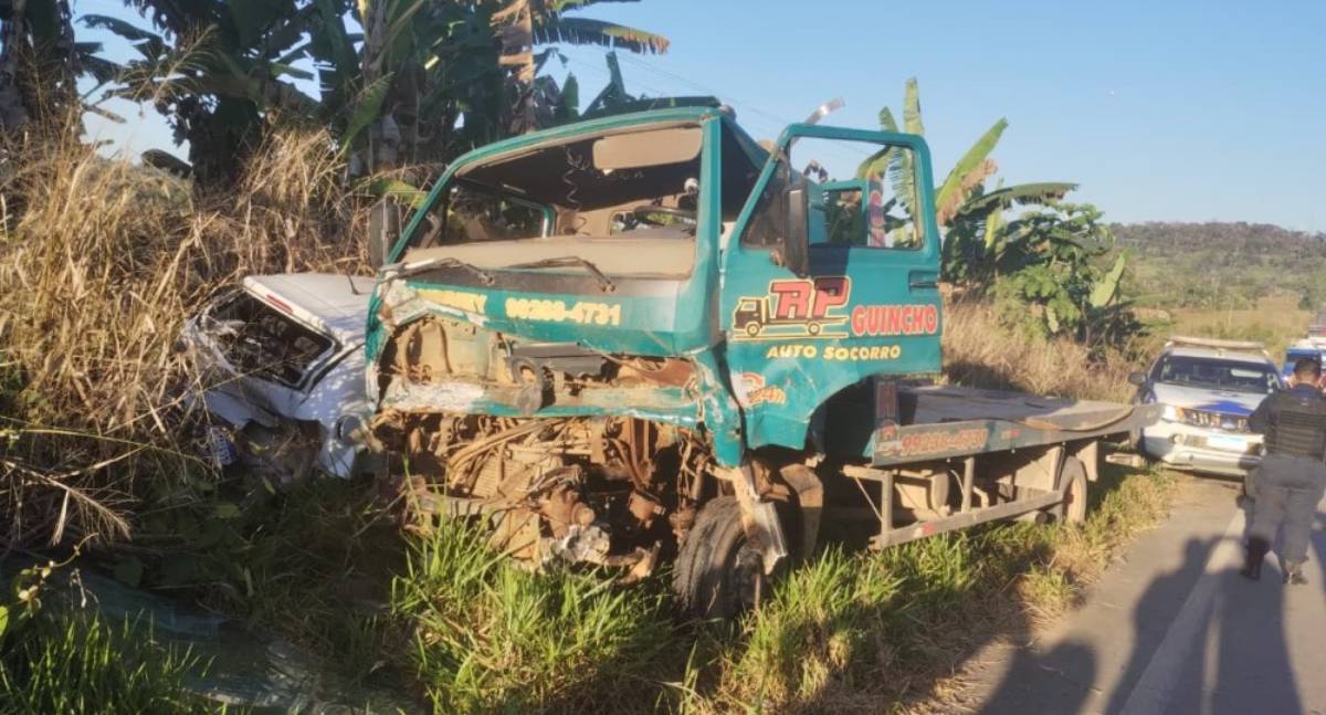 Grave acidente na linha 603 envolvendo cinco veículos deixa vítimas feridas, em RO