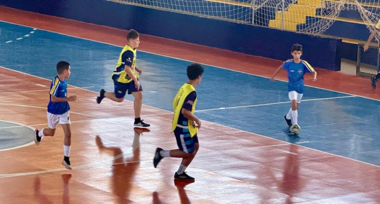 Intercâmbio entre escolinhas movimenta futsal de base em Jaru - News Rondônia