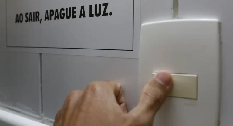 Nova tarifa social de energia elétrica entra em vigor com gratuidade para famílias de baixa renda e descontos ampliados