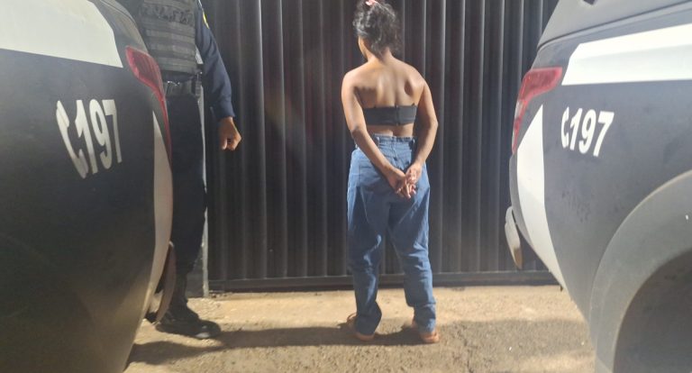 Jovem de 18 anos é presa furtando sandália na Studio Z do Porto Velho Shopping