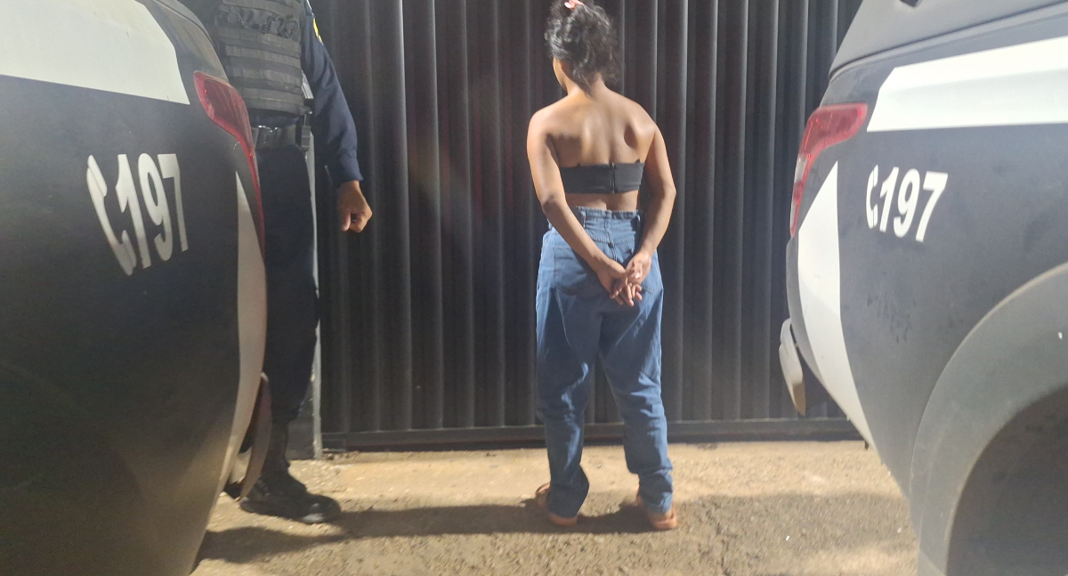 Jovem de 18 anos é presa furtando sandália na Studio Z do Porto Velho Shopping