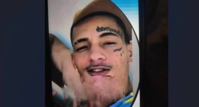 Jovem de 21 anos é morto a tiros na rua Daniel Bavaresco