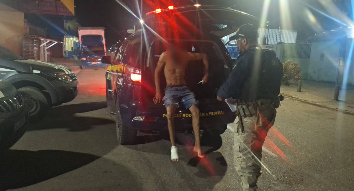 Jovem é preso após fuga e queda de moto em Porto Velho