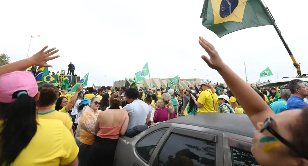 STF condena acusado de liderar acampamento golpista em Brasília