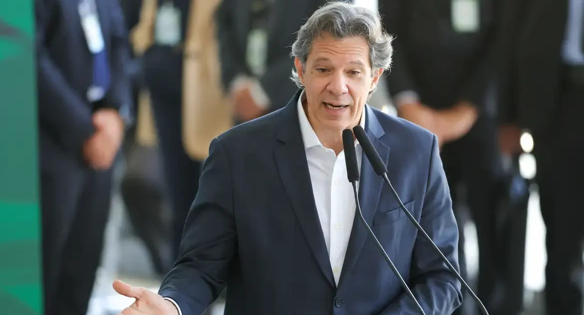 Haddad nega mudança na meta fiscal após Congresso derrubar aumento do IOF