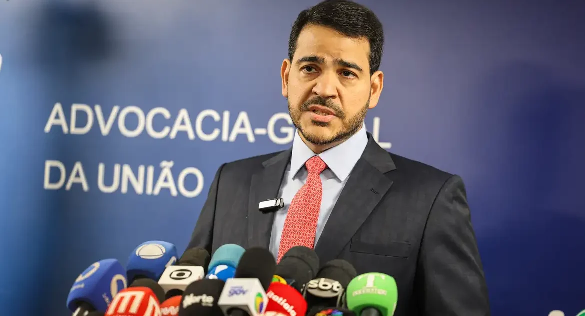 AGU aciona STF para reverter derrubada do aumento do IOF pelo Congresso