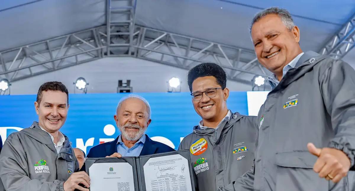 Lula compara ação da família Bolsonaro a traição de Tiradentes