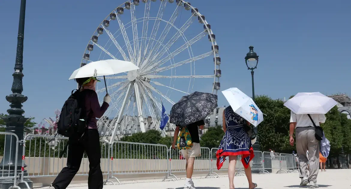França enfrenta onda de calor com temperaturas acima de 41°C e Paris ativa plano de emergência