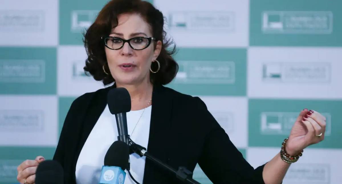Moraes solicita providências da AGU para extradição de Zambelli
