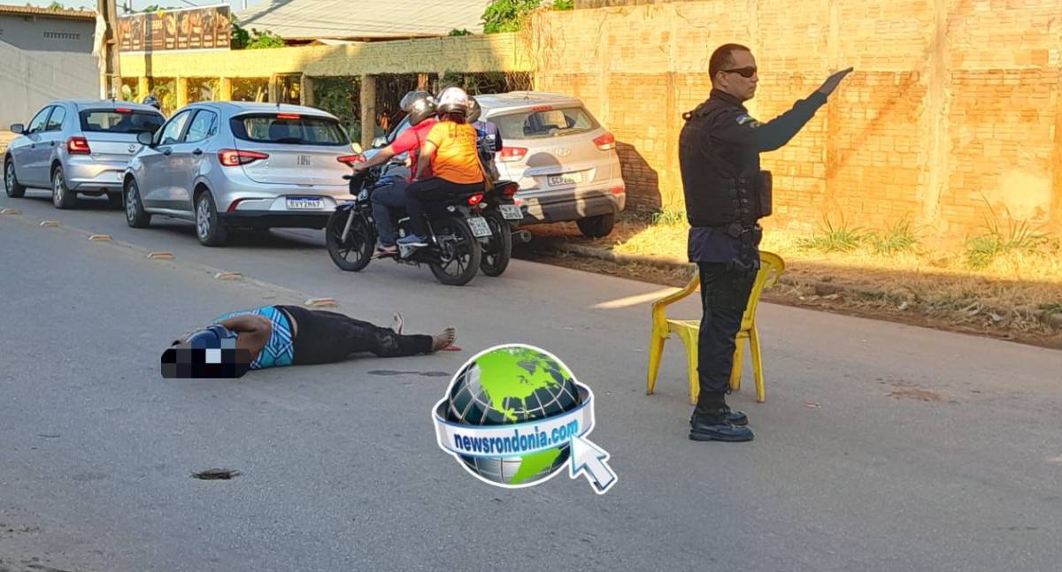 Motociclista bate em traseira de carro parado em semáforo na zona leste de Porto Velho