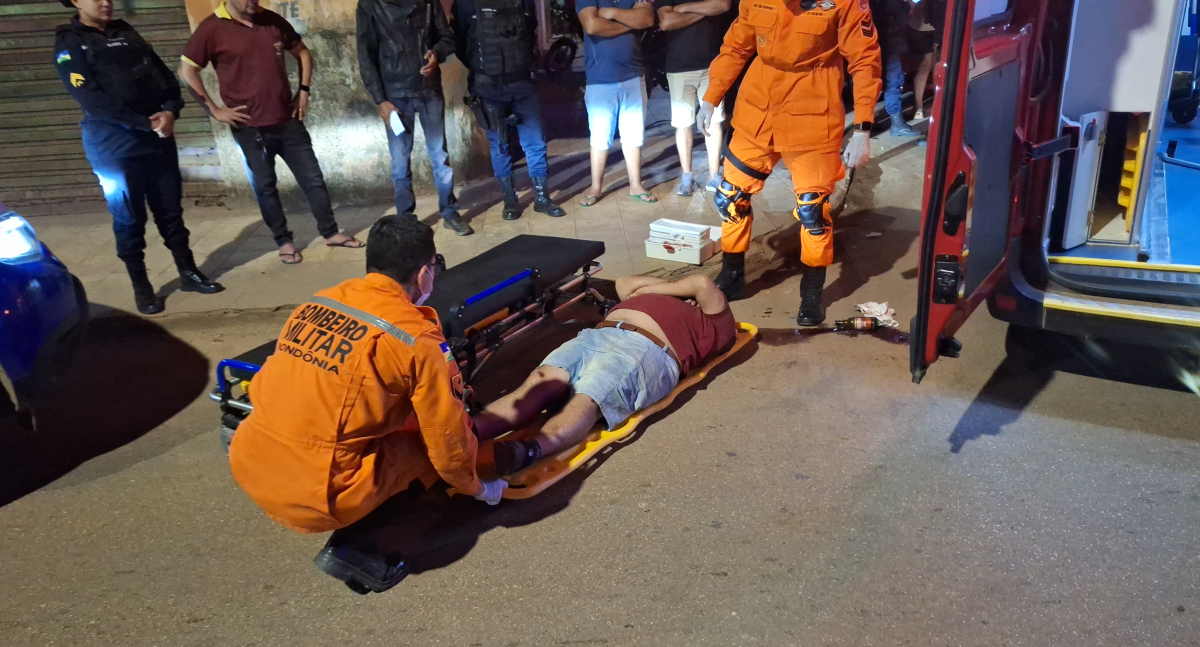 Motociclista fica inconsciente após queda grave na zona Leste