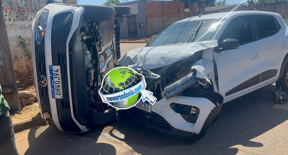 Mulher fica ferida em grave acidente com capotamento na zona leste