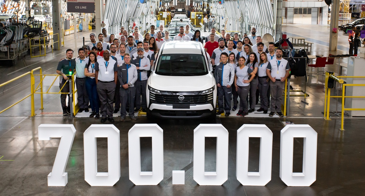 Nissan celebra 700 mil veículos produzidos em 11 anos de operação em Resende