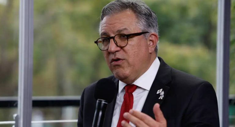 Padilha: saúde não retaliará EUA por tarifaço