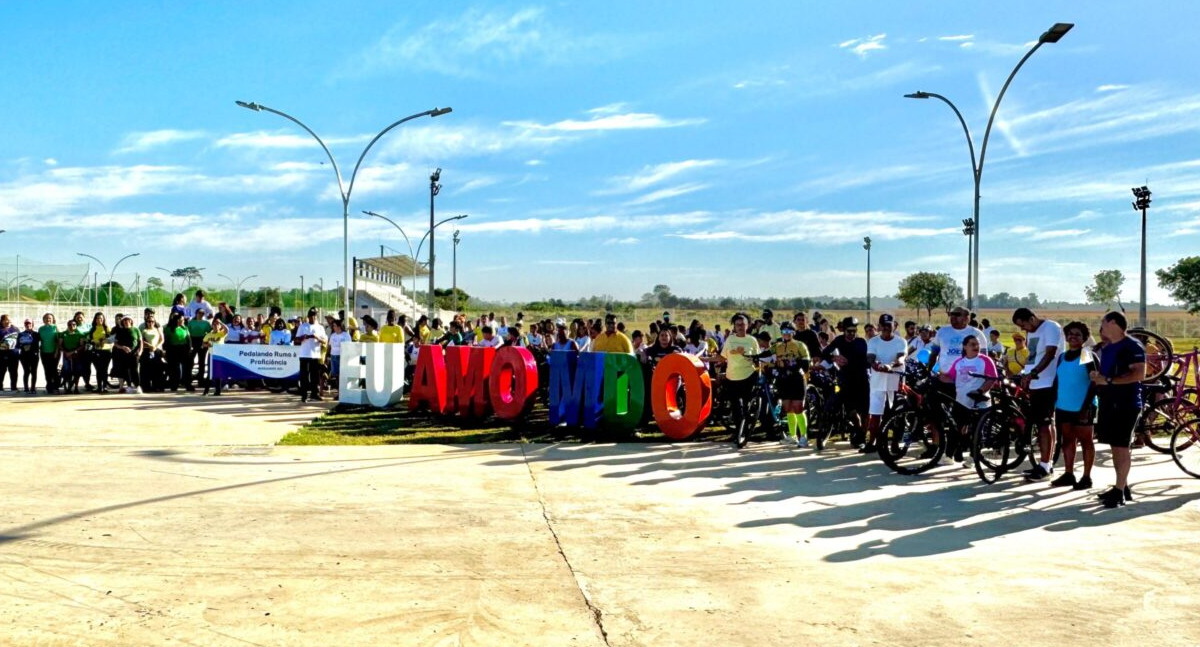 Passeio ciclístico mobiliza Machadinho d’Oeste e motiva alunos para avaliações Saeb e Saero