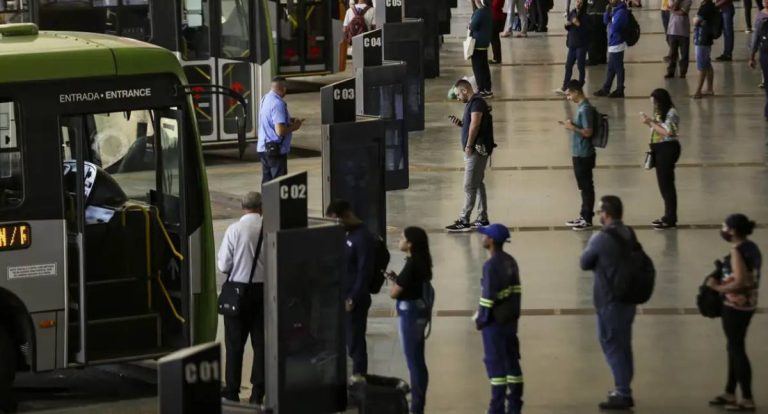 Pesquisa IBGE identifica 20,5 milhões de brasileiros sem acesso à internet
