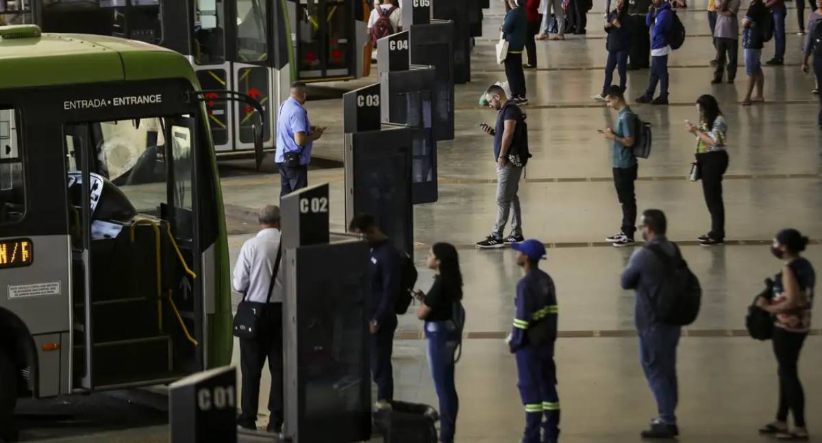 Pesquisa IBGE identifica 20,5 milhões de brasileiros sem acesso à internet