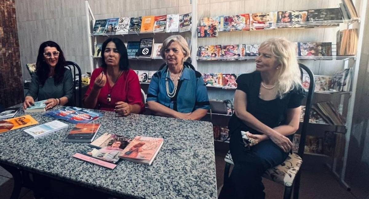 PIONEIRISMO: Escrita Feminina ganha voz internacional com a nova Sala Literária da AJEB