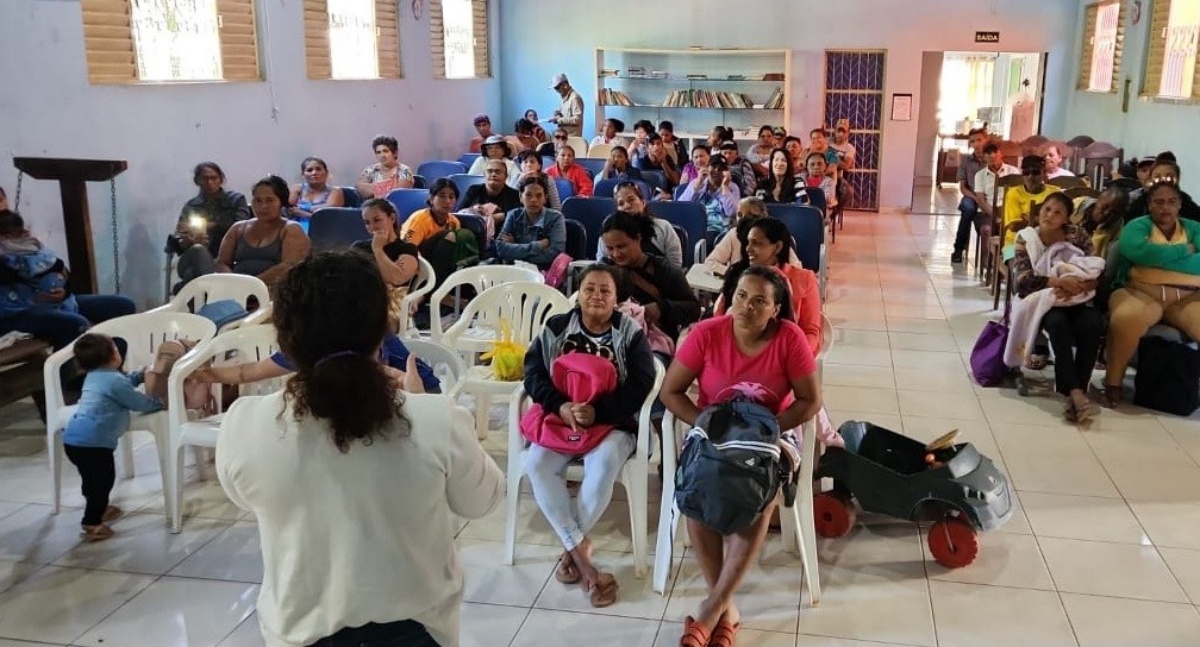 Produtores da zona Leste recebem alerta sobre nova doença da mandioca e ações preventivas da Semagric