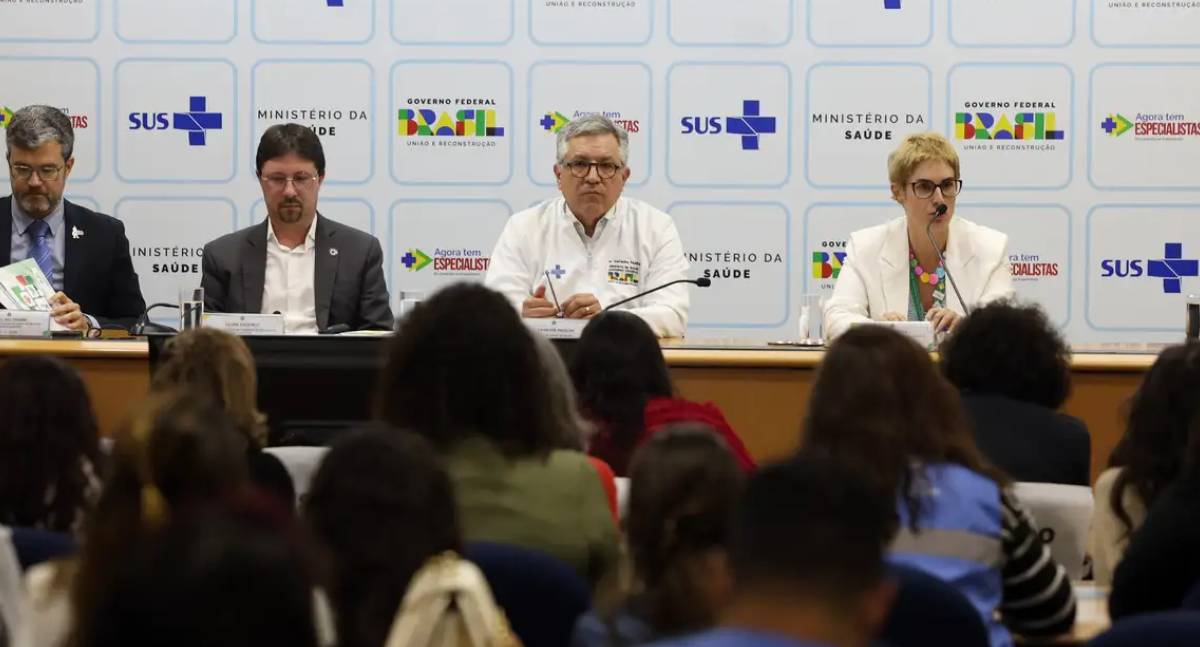 Programa Agora Tem Especialistas lança edital com 1.778 vagas