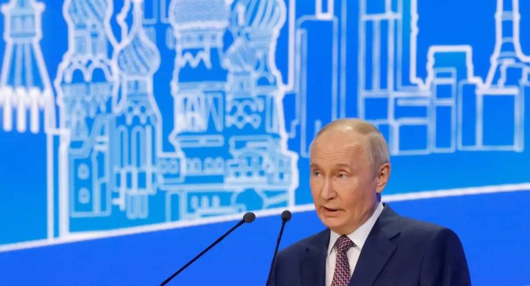 Putin aberto a discussões de Paz na Ucrânia, mas mantém seus objetivos