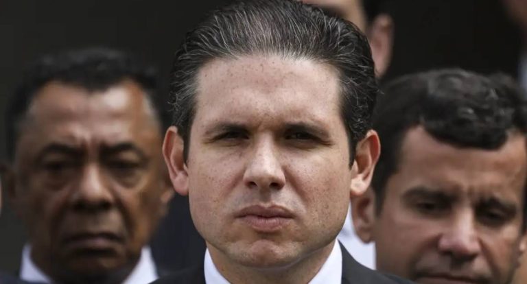Recesso na Câmara proíbe reuniões, frustrando apoio a Bolsonaro