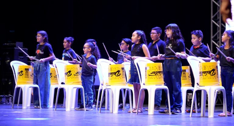 Recital celebra talentos da rede municipal de ensino com arte, emoção e inclusão em Porto Velho