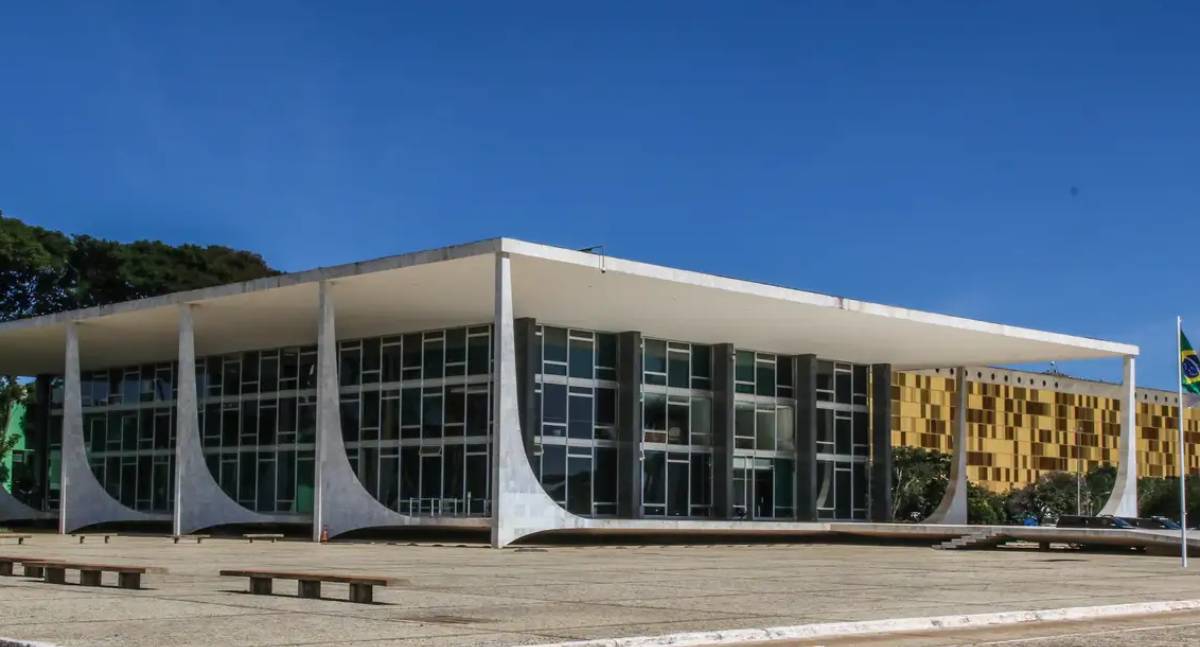 Réu de trama golpista critica "silêncio ensurdecedor" do Exército sobre acampamentos