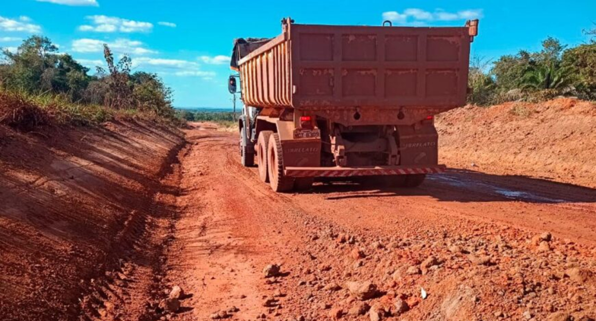Rodovia 493 passa por obras e fortalece ligação entre regiões produtivas e centros de distribuição em Rondônia
