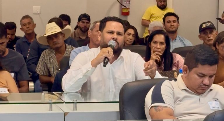 Samuel Costa debate Regularização Ambiental no Amazonas durante evento na ALE/AM