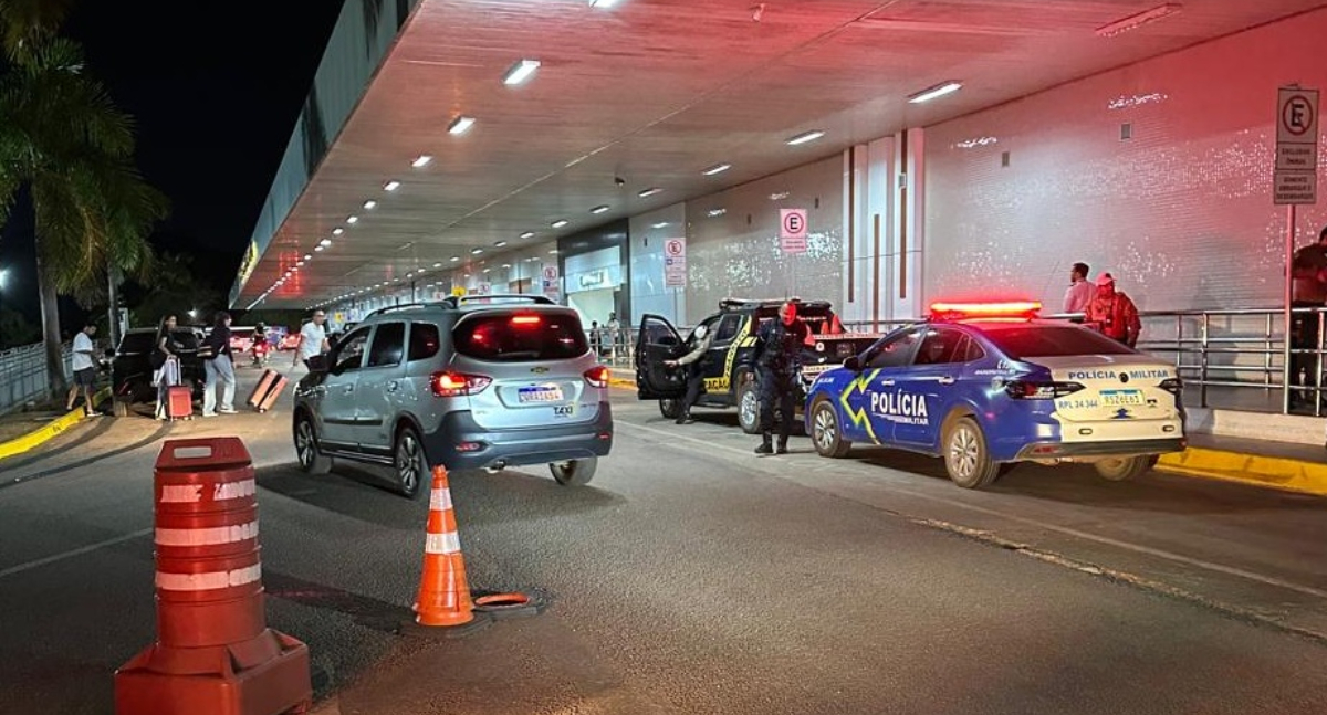 Semtran realiza operação para garantir segurança viária no entorno do aeroporto de Porto Velho