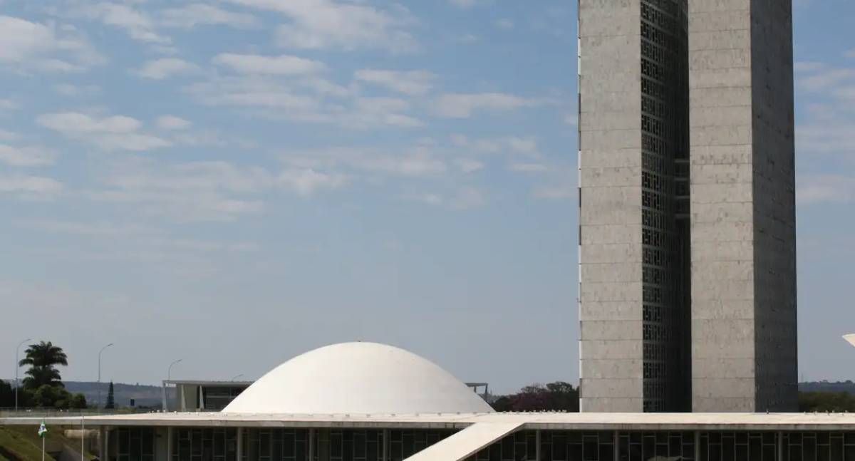 Senado aprova PEC que define educação como vetor de progresso do país