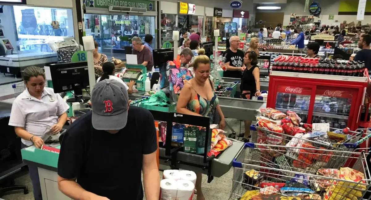 Setor de serviços no Brasil cresce 0,1% em maio e atinge recorde histórico