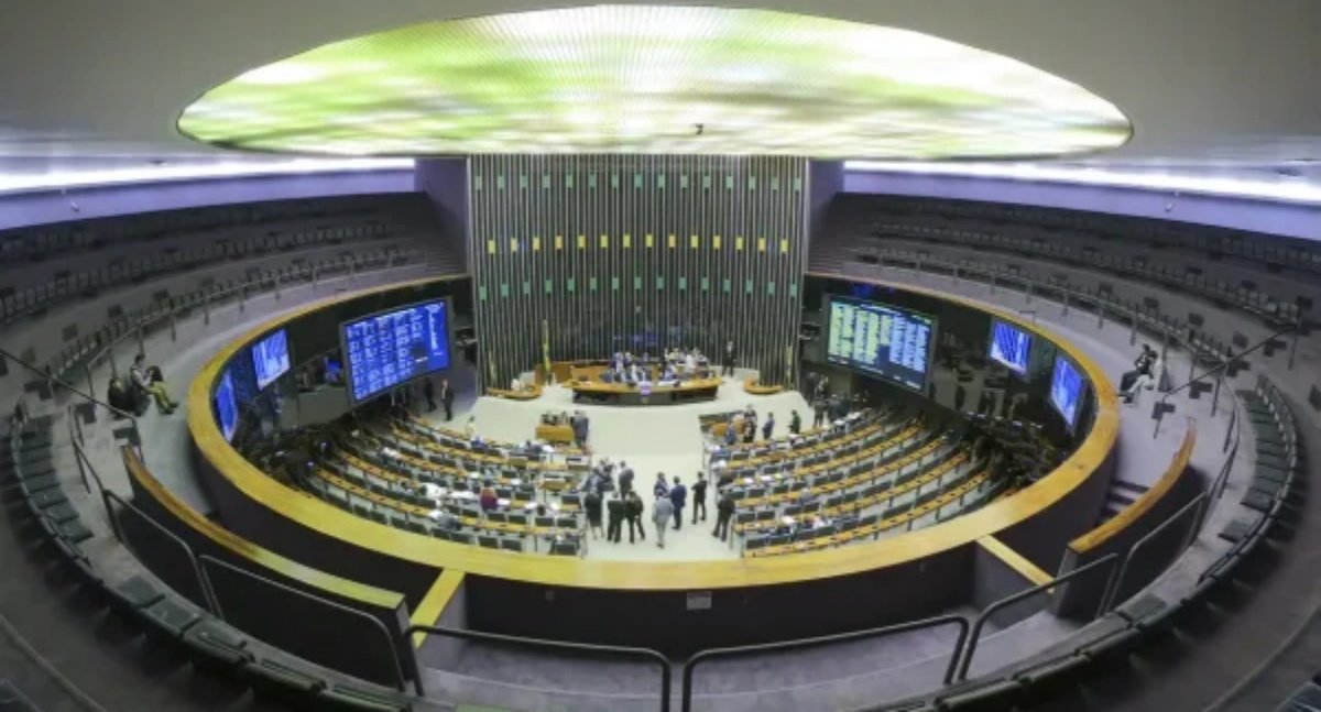 Só um deputado de Rondônia assina pedido de impeachment contra Lula