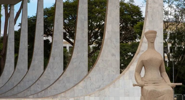 STF defende atuação de Alexandre de Moraes e compromisso com a Constituição