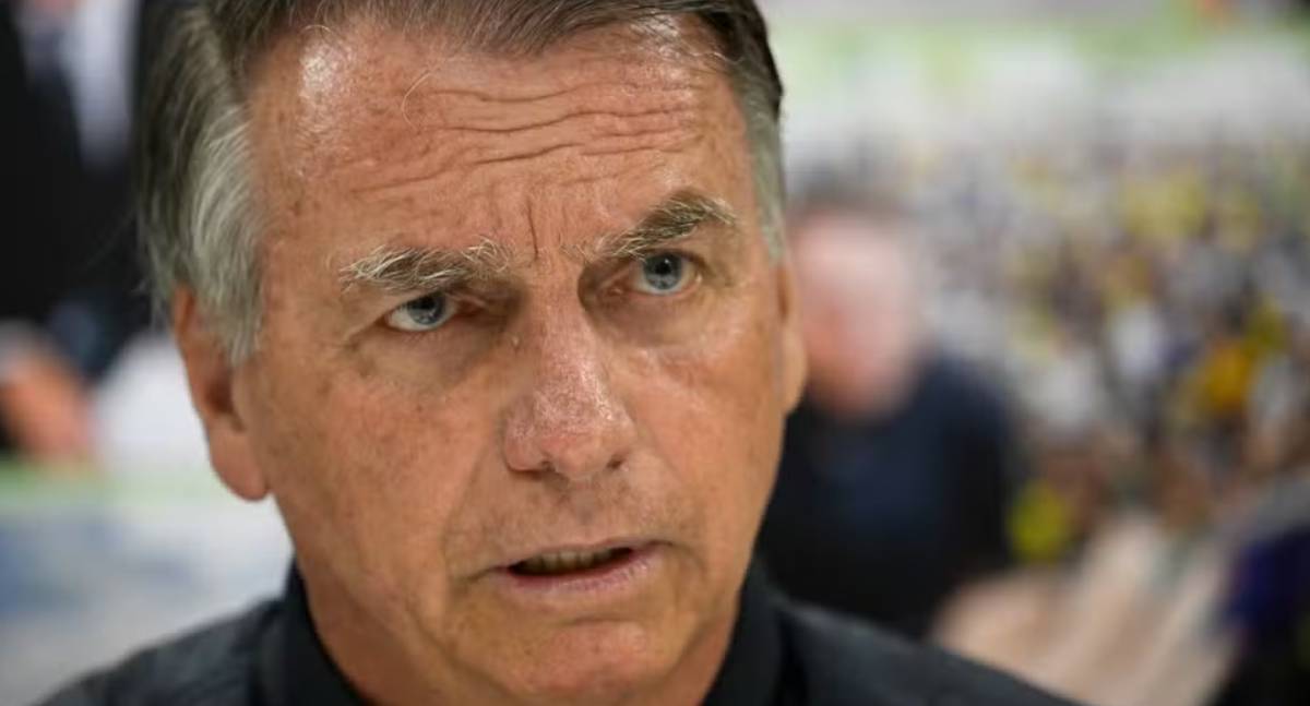 STF mantém medidas restritivas a Bolsonaro, com voto contrário de Fux