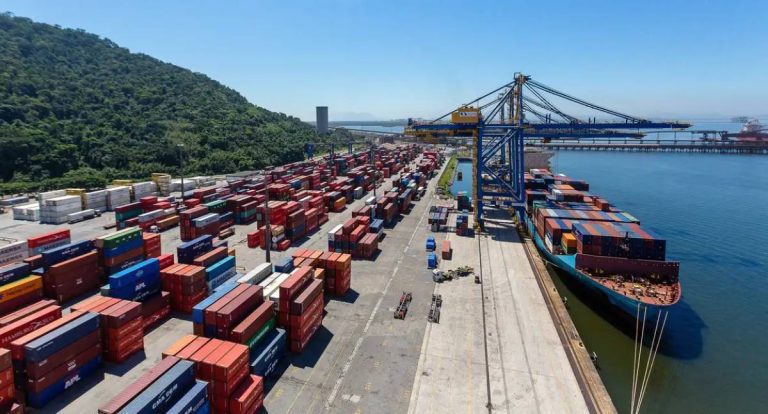 Tarifaço americano exclui 44,6% das exportações do Brasil, diz Mdic