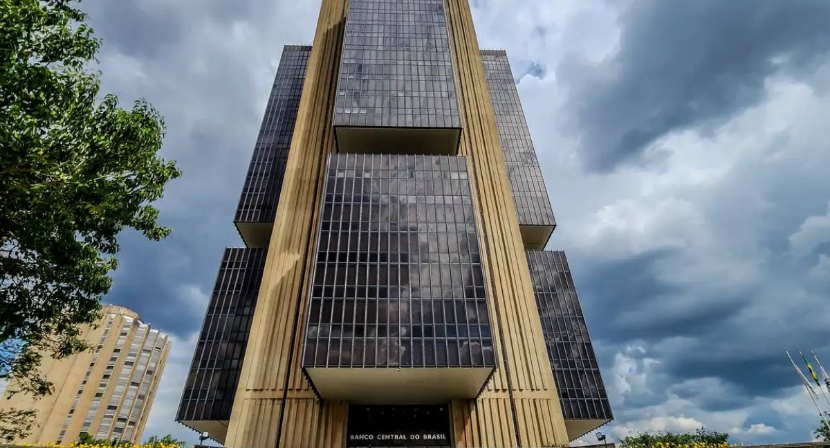 Taxas médias de juros ficam estáveis em junho, diz Banco Central