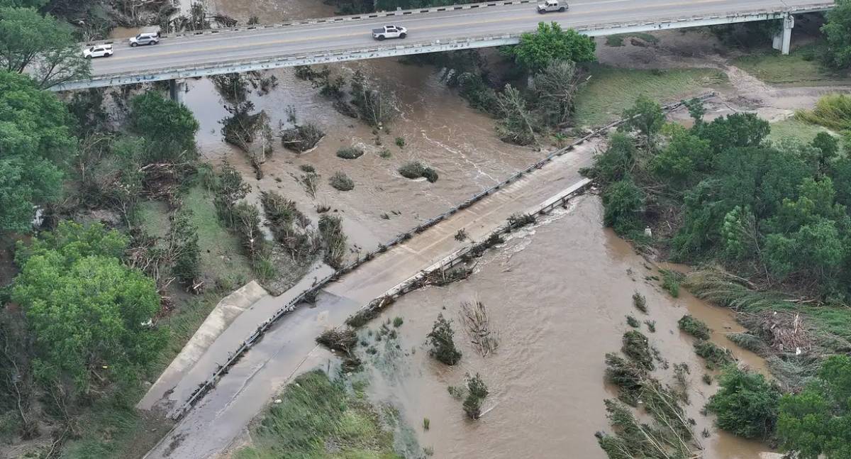 Texas luta contra consequências de enchentes: 125 mortos e buscas continuam