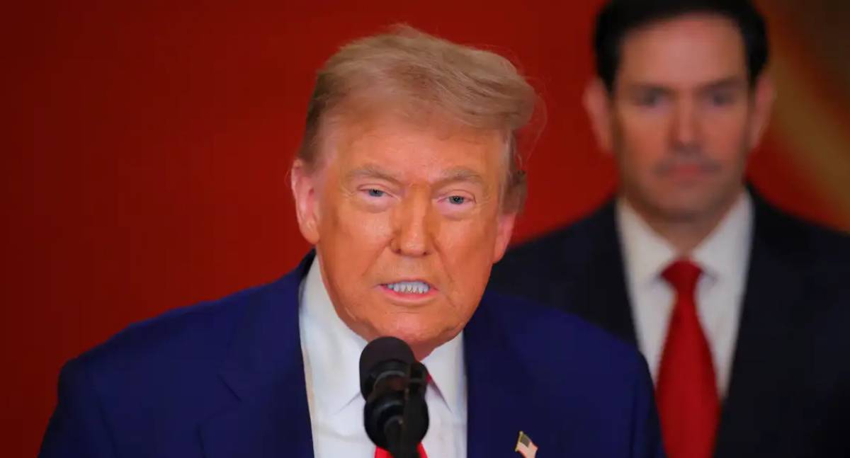Trump assina tarifa de 50% e considera Brasil ameaça aos EUA