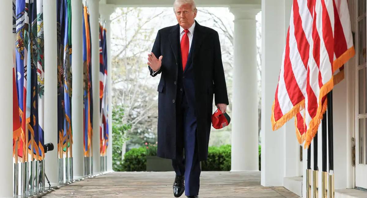 Trump revela acordo com a OTAN para fornecer armas à Ucrânia e promete "Grande Declaração" sobre a Rússia